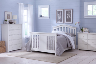 Stratford Full Size Bed Collection in White Finish