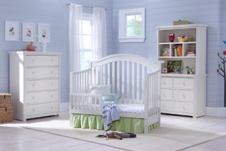 Stratford Toddler Bed Collection in White Finish